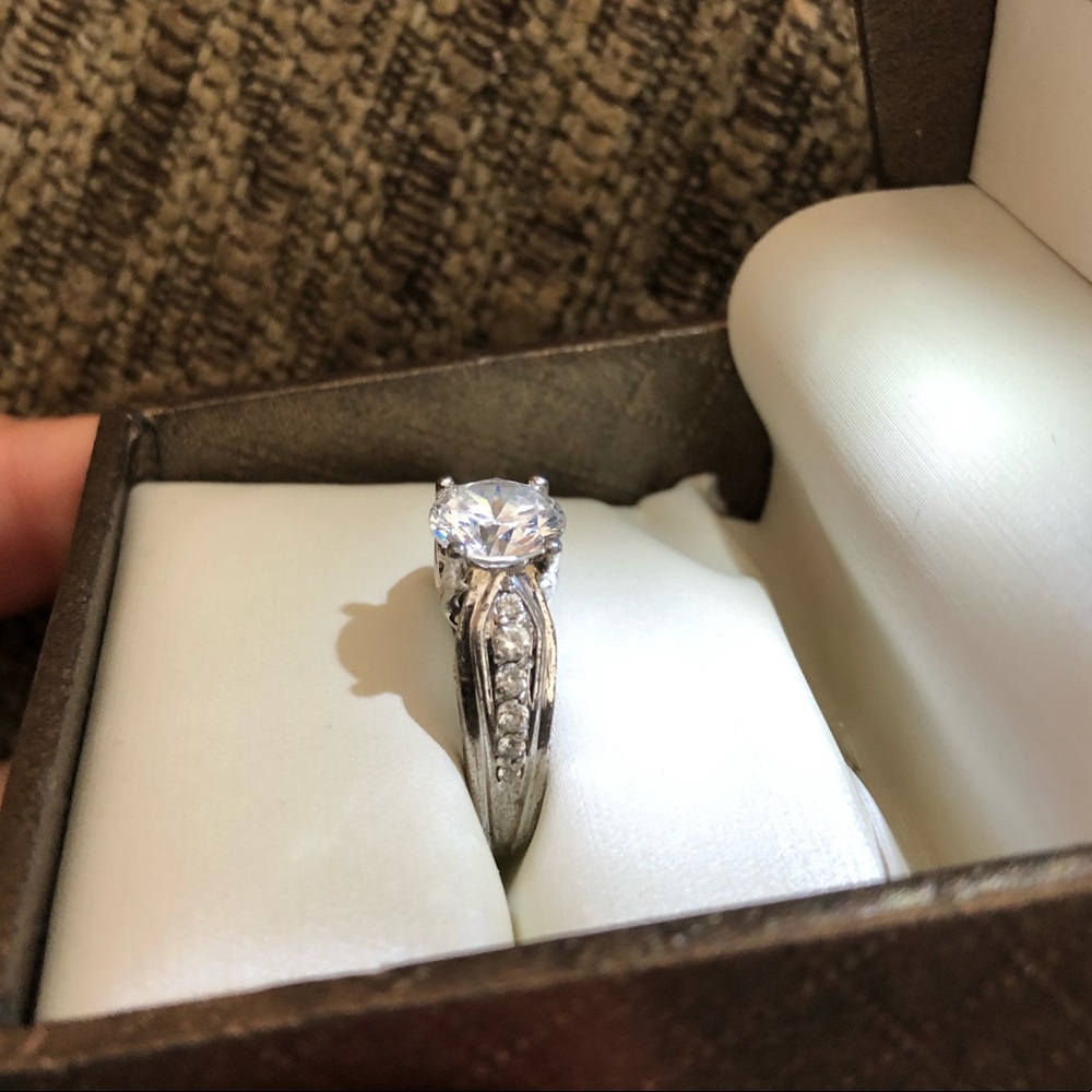 Sterling Silver Round Gemstone Ring. - image 2